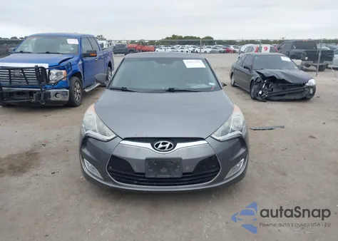 2013 Hyundai Veloster Base W/Black z USA, uszkodzony, nr VIN KMHTC6AD2DU179712